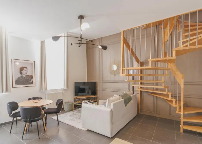 Le Cosy Glam - Duplex Centre-ville Secteur Pieton * Wifi * Calme *